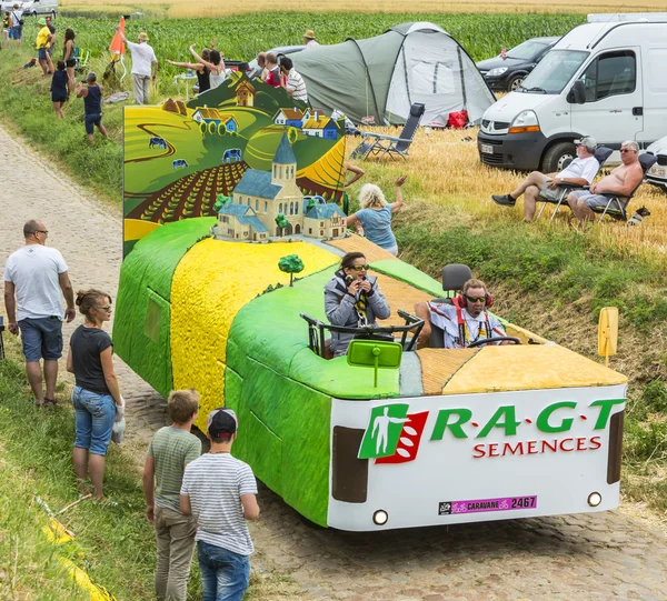 RAGT Semences Vehicle on a Cobblestone Road- Tour de France 2015 — Stock Photo, Image