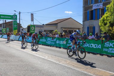 Les Grands Ajoncs; Fransa -09 Eylül 2020: Fransız bisikletçi Rmi Cavagna Deceuninck-Quick-Step takımının 11.. 