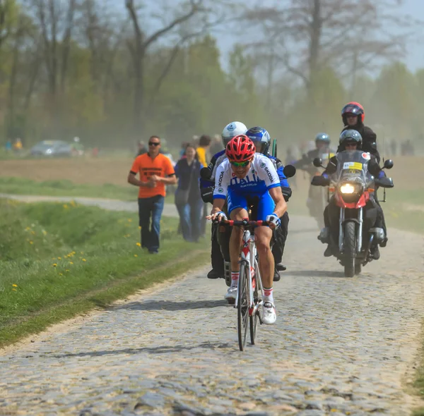 Camphin Pvle Frankreich April 2014 Unbekannter Radfahrer Auf Kopfsteinpflaster Carrefour — Stockfoto