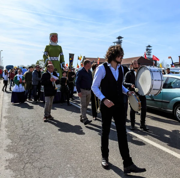 Wallers Arenberg France April 2015 Traditional Parade Takes Place Streets — Stock Photo, Image