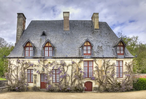Kanselarij in de tuin van kasteel van chenonceau — Stockfoto