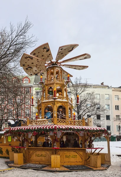Carrusel de Navidad de madera — Foto de Stock