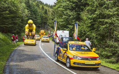 Le Tour de France sırasında LCL karavan 2014