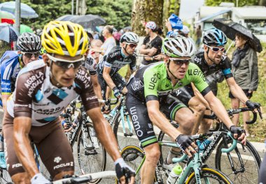 İçinde Peloton içinde yağmurlu bir gün