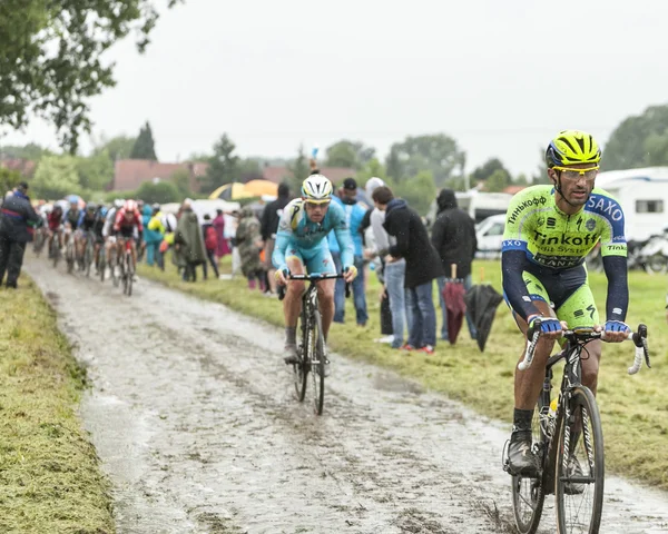 Rowerzysta Daniele Bennati na drodze Cobbled - Tour de France 2 — Zdjęcie stockowe