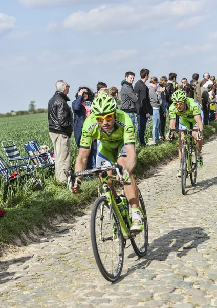 Två cyklister-paris roubaix 2014 — Stockfoto