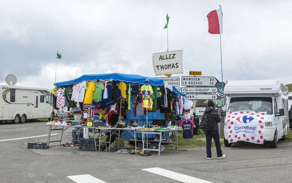 Stoiska z pamiątkami - Tour de France 2014 — Zdjęcie stockowe