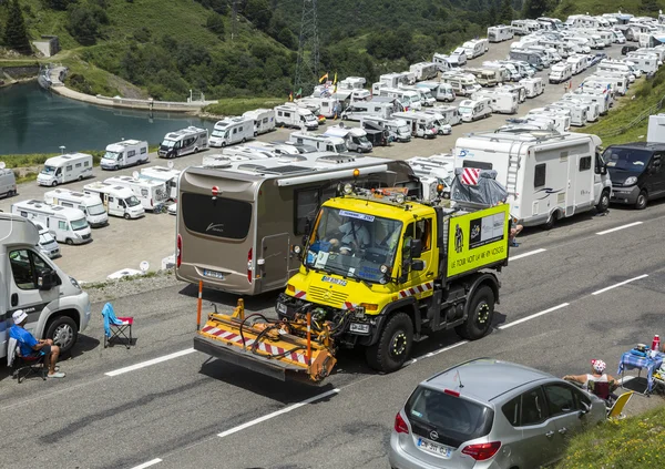 Technische vrachtwagen op de weg van Le Tour de France 2014 — Stockfoto