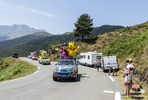 Haribo Caravan w Pirenejach góry - Tour de France 2015 — Zdjęcie stockowe