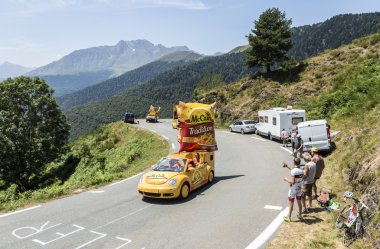 MC Cain karavanda Pirene Dağları - Tour de France 2015