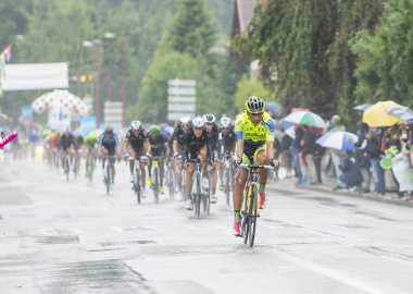 Yağmurda - Tour de France 2014 Peloton sürme