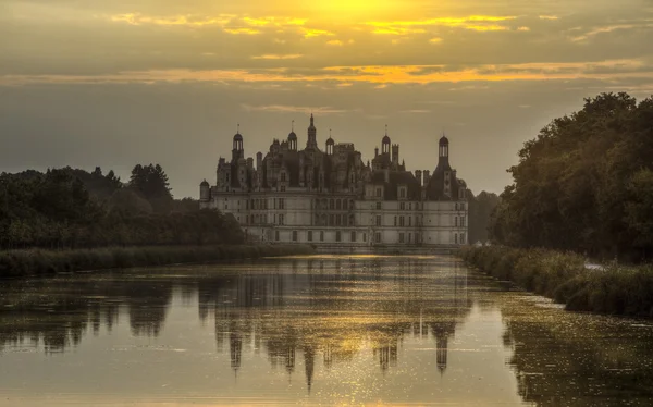 Zamek Chambord o zachodzie słońca — Zdjęcie stockowe