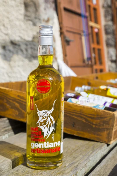 Bottle of Traditional French Gentian Liquor — Stock Photo, Image