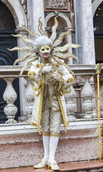 Homem disfarçado - Carnaval de Veneza 2014 — Fotografia de Stock