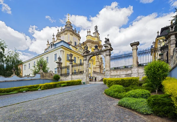 Architektura ve Lvově. Ukrajina. — Stock fotografie