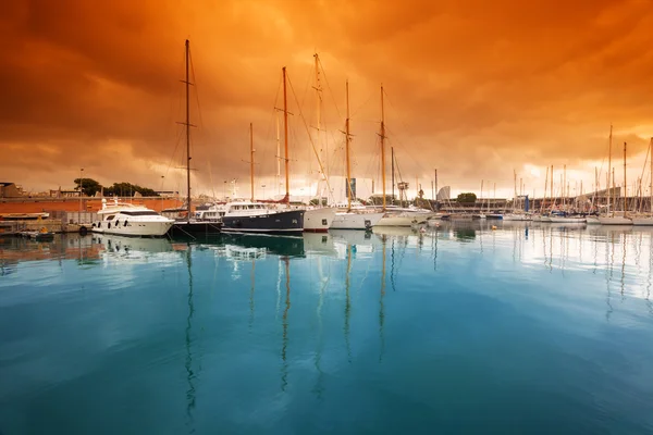 Port vell - Marina in barcelona. Spanien. — Stockfoto