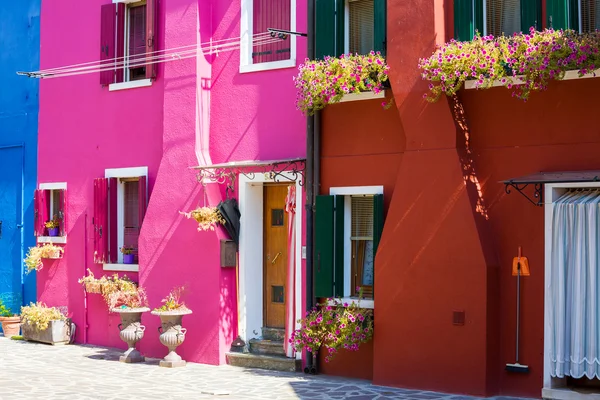 Arquitetura da ilha de Burano. Veneza. Itália . — Fotografia de Stock