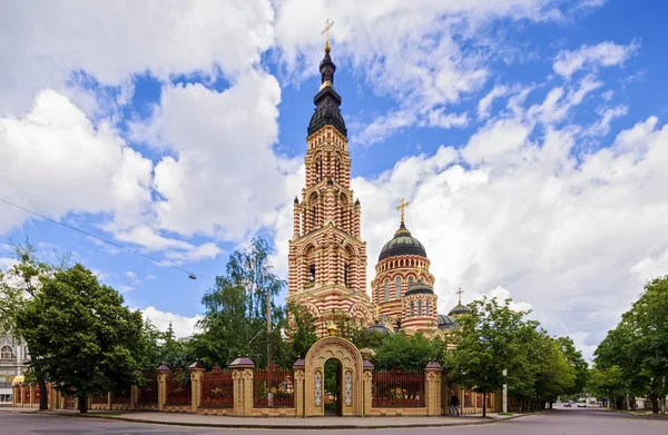 Kathedraal in kharkov, Oekraïne — Stockfoto