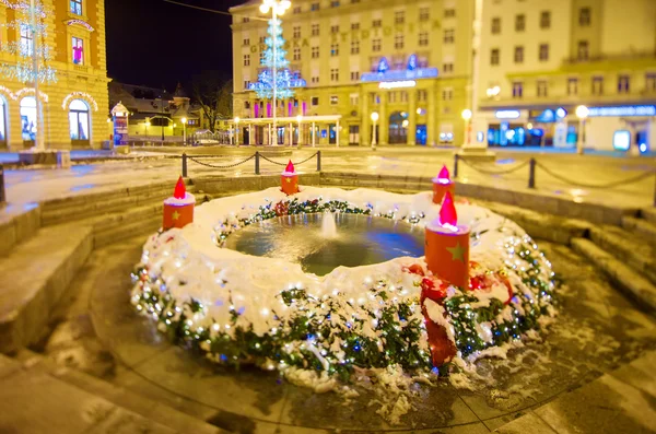 Mandusevac fontän på natten. Zagreb. Kroatien. — Stockfoto