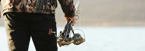 Angler Carp Angler Looking Large Fish Wild — Stock Photo, Image