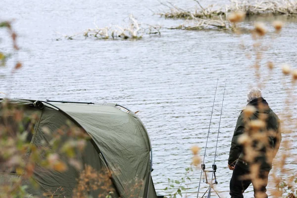 Angler Karpfen Angler Auf Der Suche Nach Großen Fischen Freier — Stockfoto