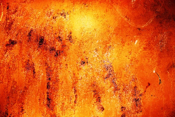 Paslı metal eski boya perişan