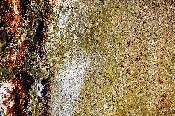 Metallischer Hintergrund mit alter rissiger Farbe darauf — Stockfoto