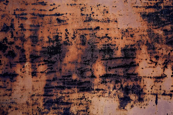 Metal enferrujado velho com uma pintura desgastada e riscada — Fotografia de Stock