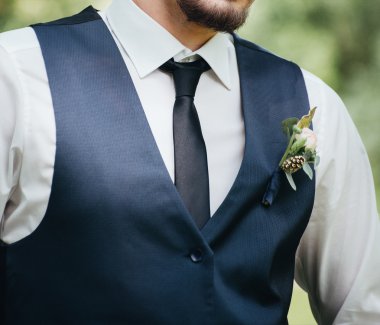 Boutonniere.Groom düğün takım elbiseli  