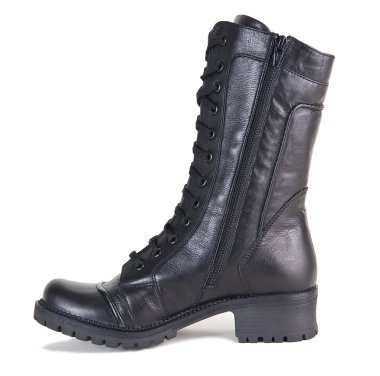 Beyaz bir arka plan üzerinde izole her hava Ayakkabı