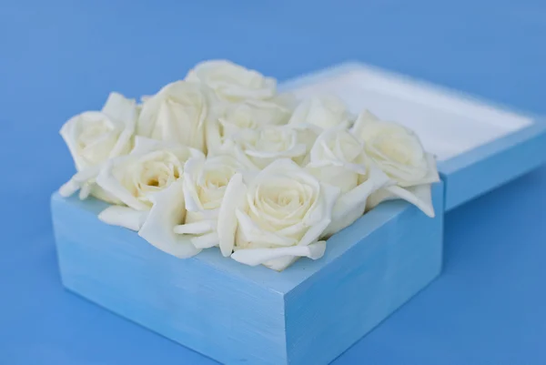 Caja de regalo azul para anillos de boda — Foto de Stock