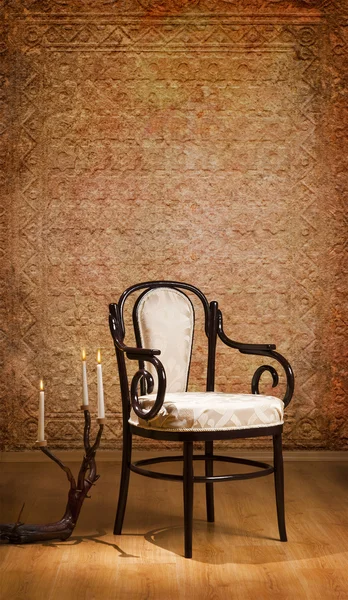 Vintage chair and candles in the dark room with space for text — Stock Photo, Image