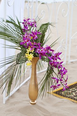 Güzel soyut çiçek buketi çöl kum