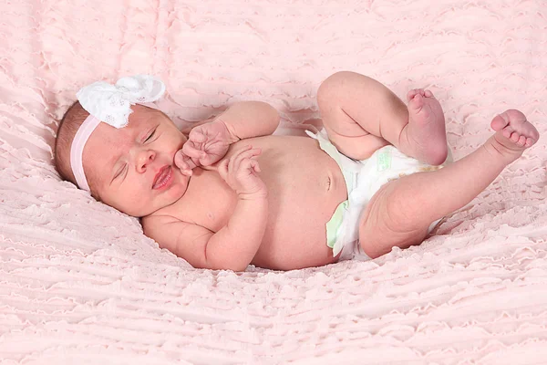 Sevimli küçük bebek kız — Stok fotoğraf