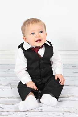 Sevimli küçük erkek bebek