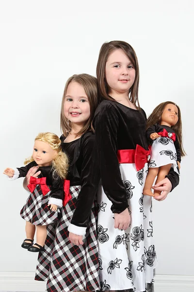 Kleine Mädchen posieren — Stockfoto