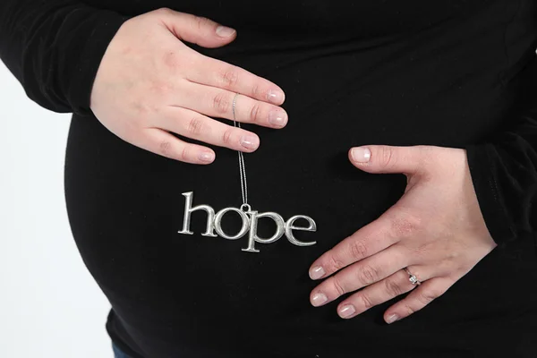 Kobieta w ciąży w 8 miesięcy — Zdjęcie stockowe