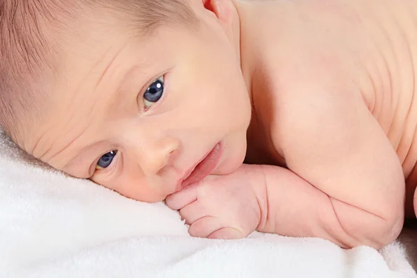 Söt newborn baby — Stockfoto