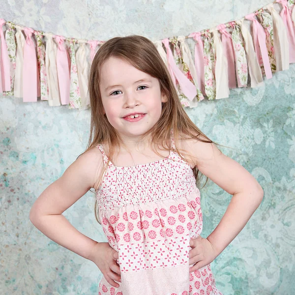 Little girl smiling — Stock Photo, Image