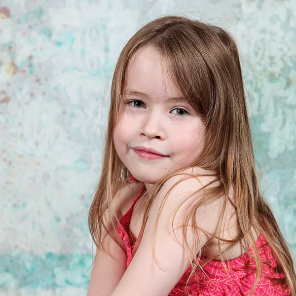 Little Girlp posing  in Studio — Stock Photo, Image