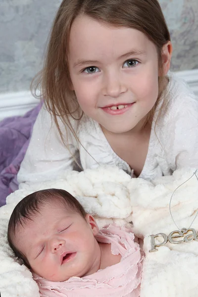 Sisters in studio — Stock Photo, Image