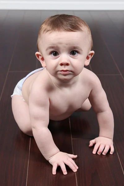 Kleiner Junge in Nahaufnahme — Stockfoto