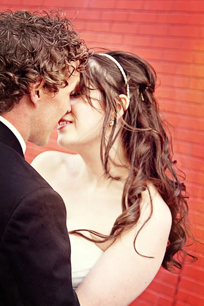 Bruidspaar er bruiloft dag — Stockfoto
