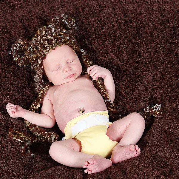 Niño recién nacido posando — Foto de Stock