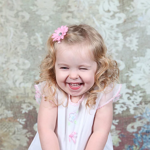 Beautiful Little Girl Posing — Stock Photo, Image