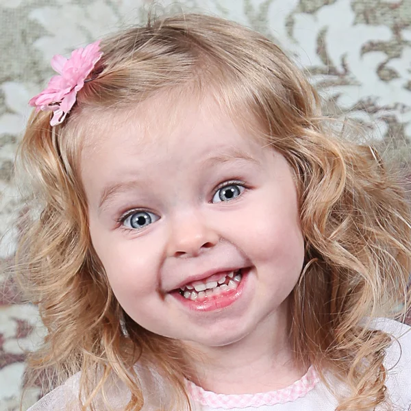 Beautiful Little Girl Posing — Stock Photo, Image