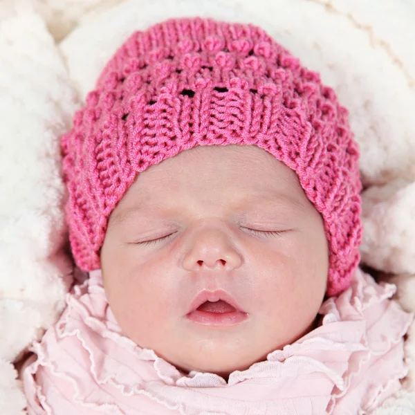 Fotos: niñas recien nacidas bonitas | recién nacida niña durmiendo en