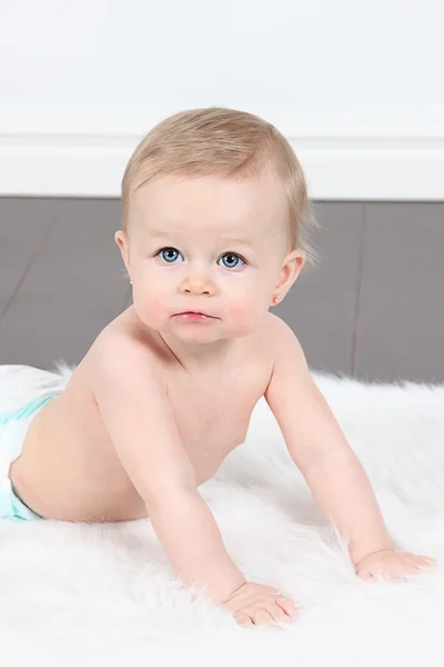 Niña con ojos azules — Foto de Stock