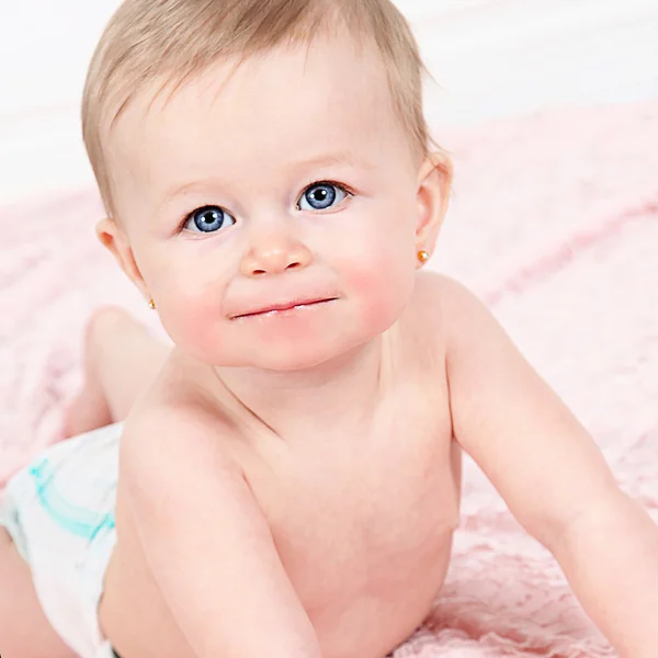 Little girl with blue eyes — Stock Photo, Image