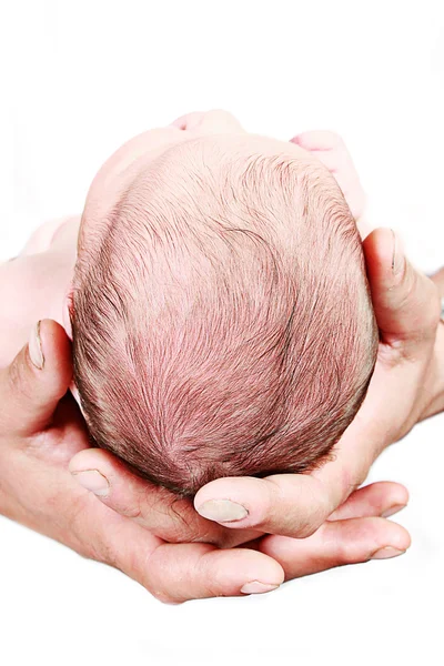 Bebé recién nacido en la mano del padre — Foto de Stock
